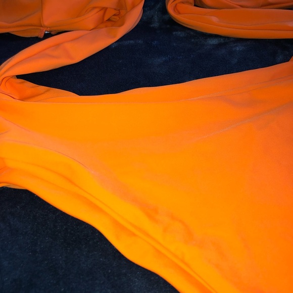 Cross body neon orange bathing suit - Picture 2 of 3